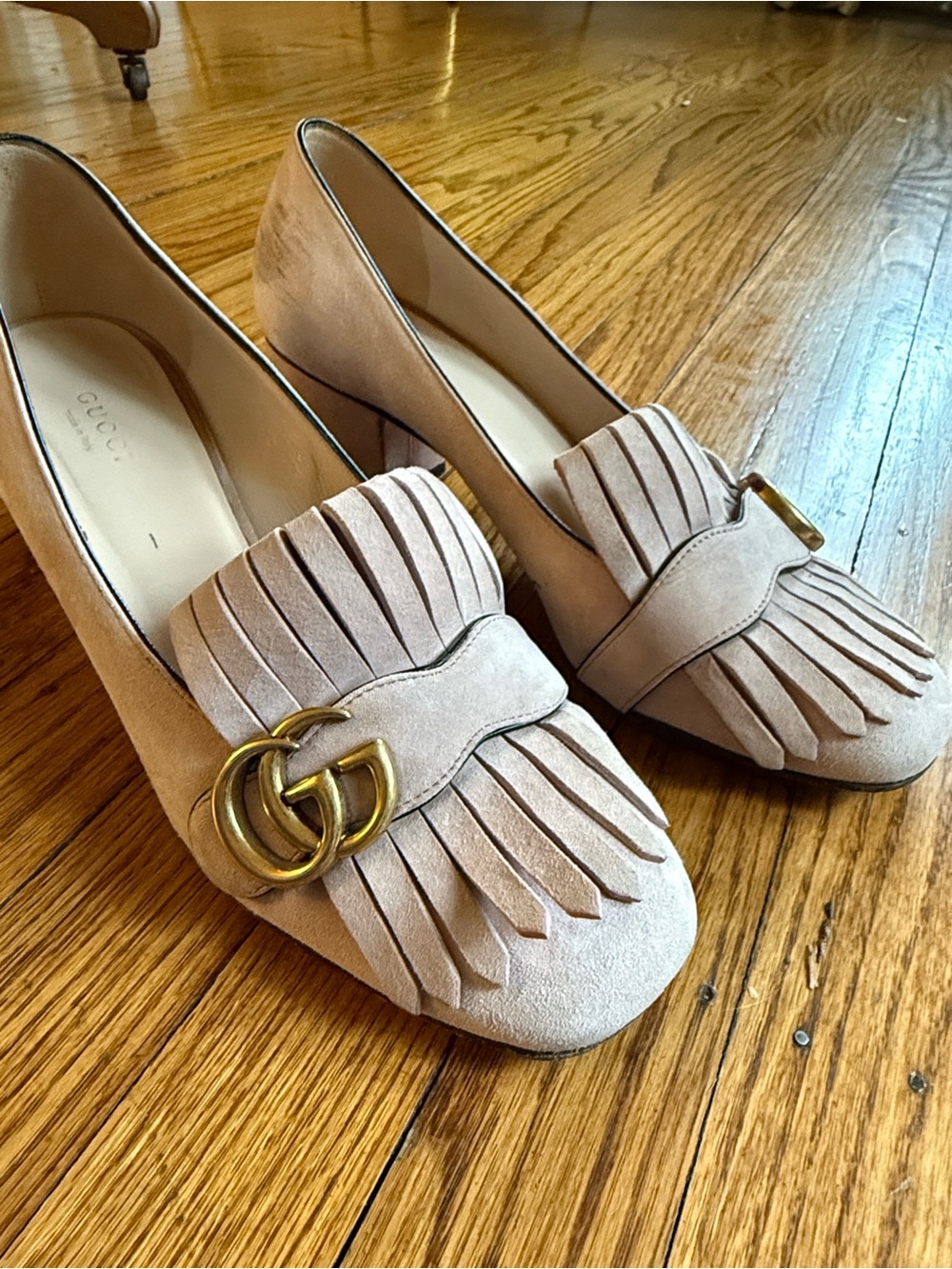 Gucci Marmont Pink Suede Fringe Loafers Mid-heel with Gold Double G size 9